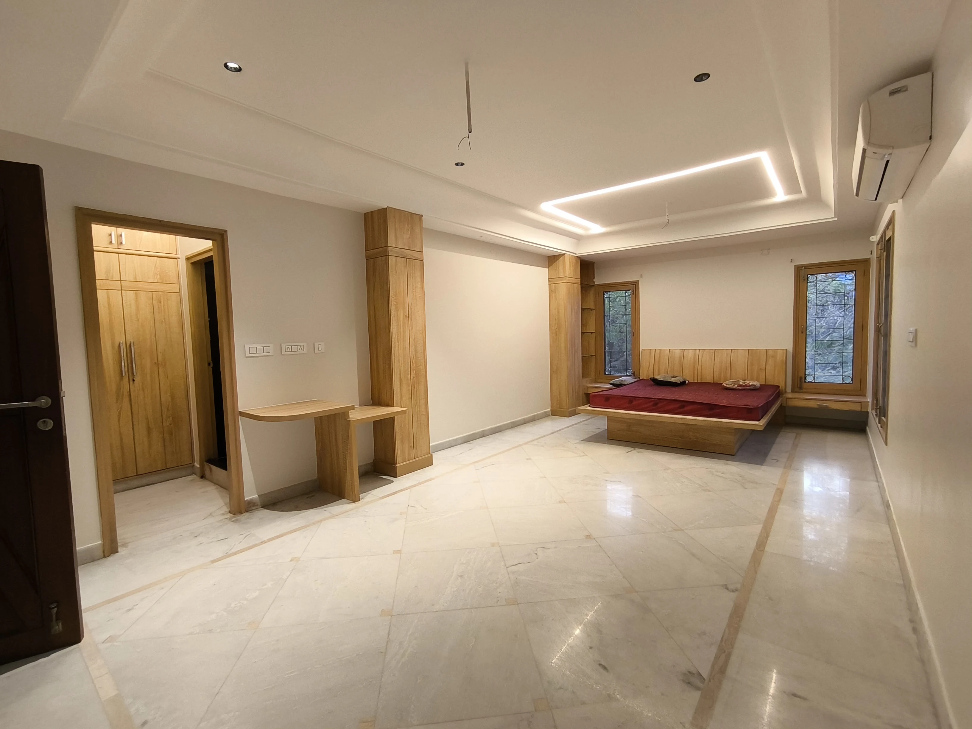 4 BHK Home Cleaning (Furnished)